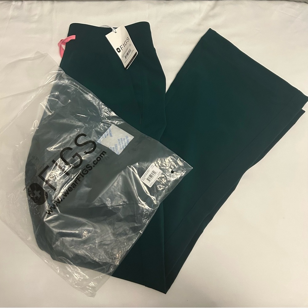 NWT Figs High-Waisted Kimberley Slim Flare Pants - Forest Green - Picture 4 of 4